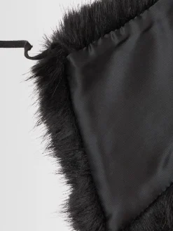 Cowie plush collar
