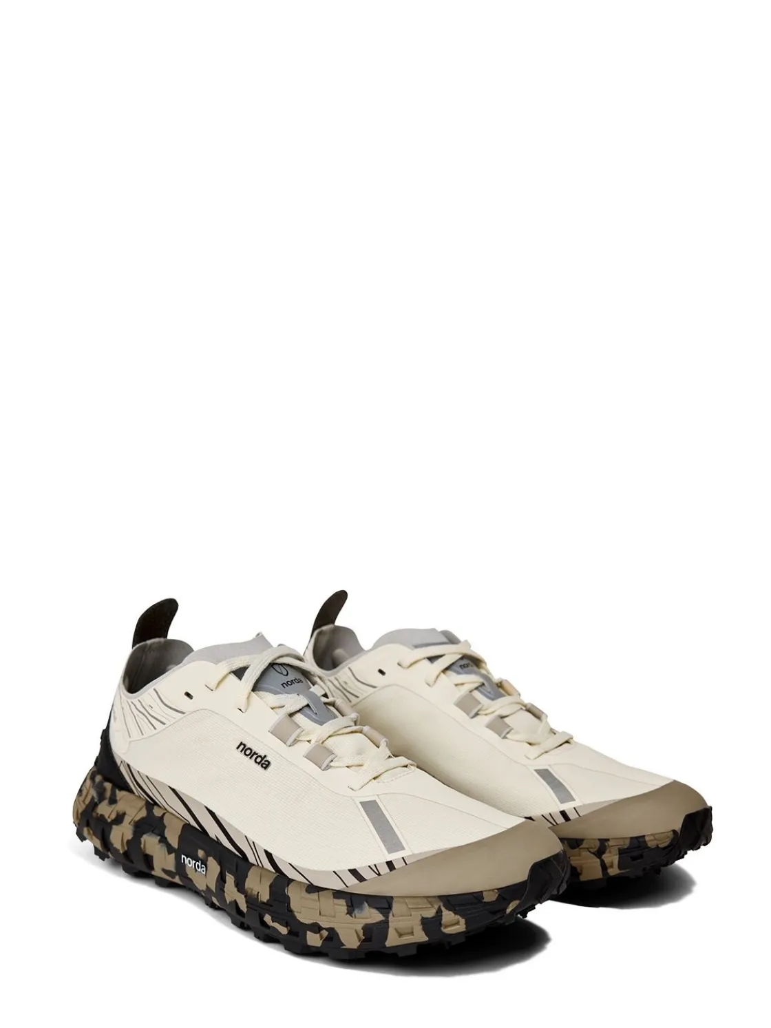 001 Dyneema trail running sneakers