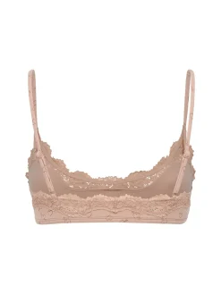 Fits everybody lace scoop bralette