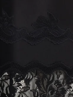 Gonna midi in pizzo stretch