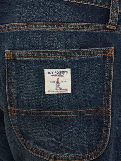 Jeans in denim