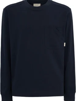 Long-sleeve t-shirt w/ pocket