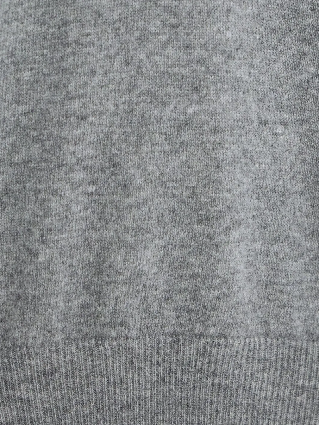 Maglia Evelyn in lana con scollo a V