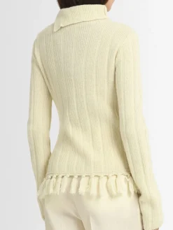 Maglia in misto lana con collo alto