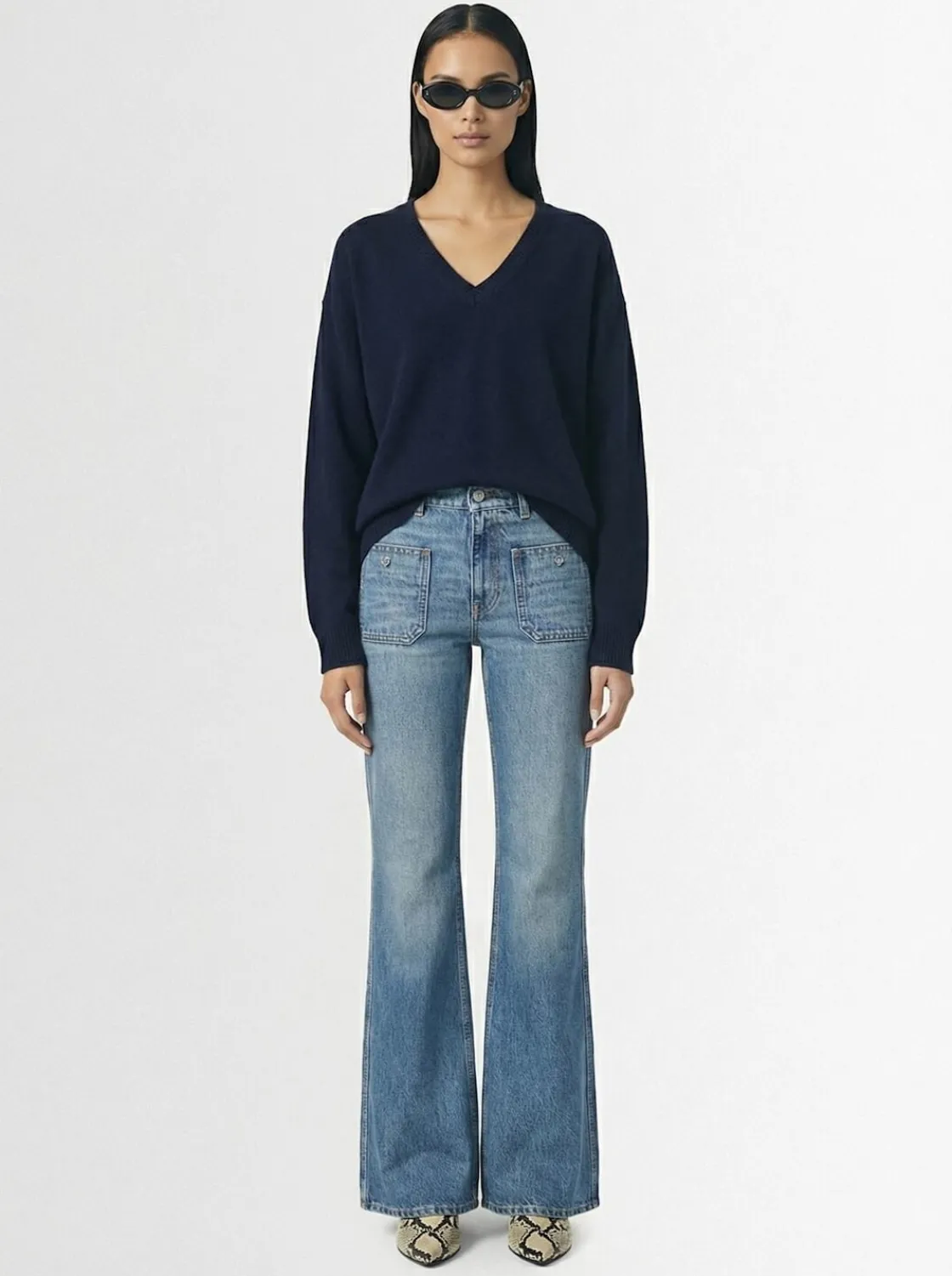 Maglia Zefiro in eco-cashmere con scollo a V