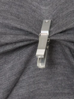 Pullover girocollo con clip