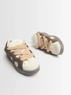 Sneakers Model 1