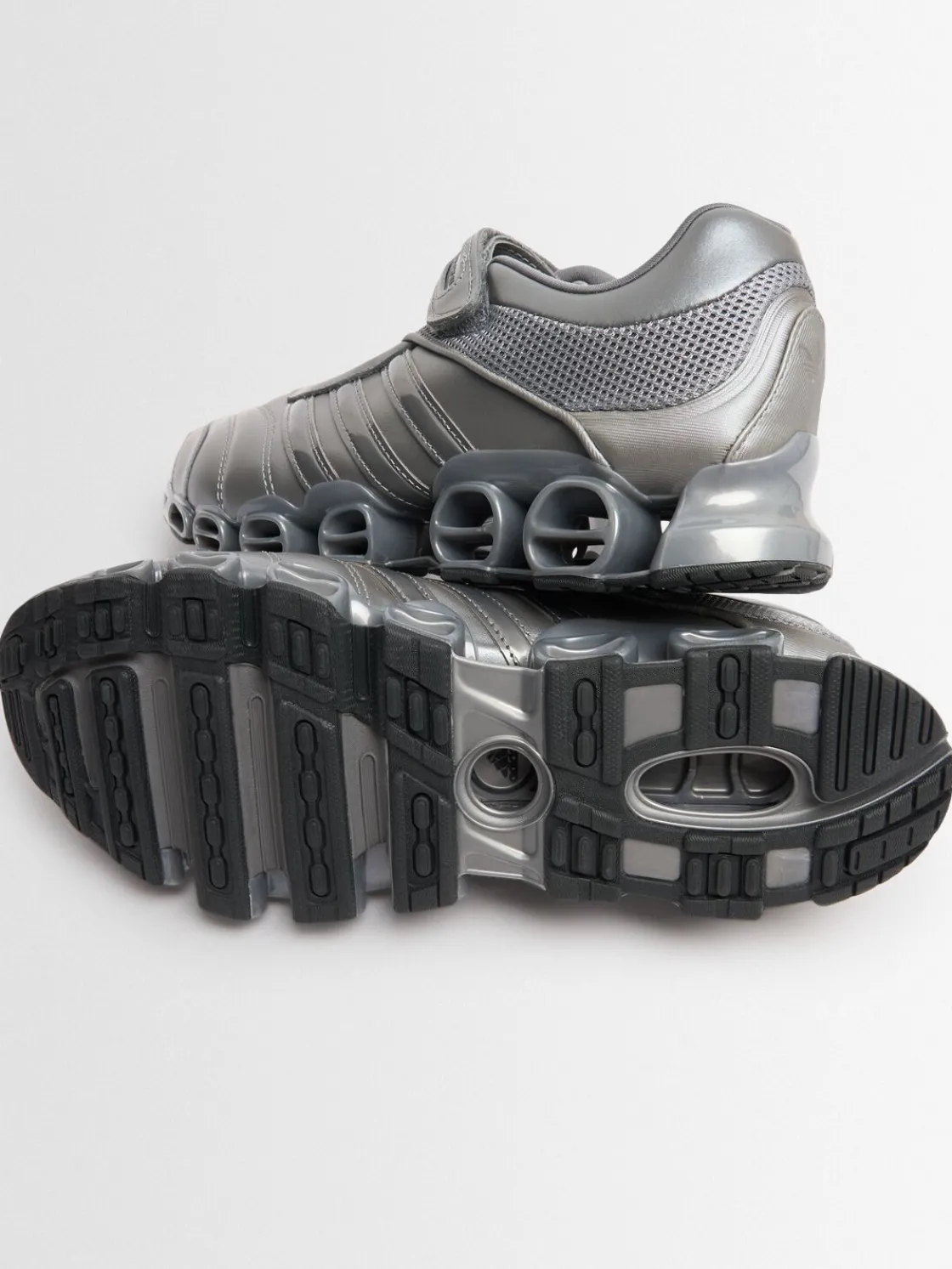 Sneakers Taqwa Bint Ali Megaride