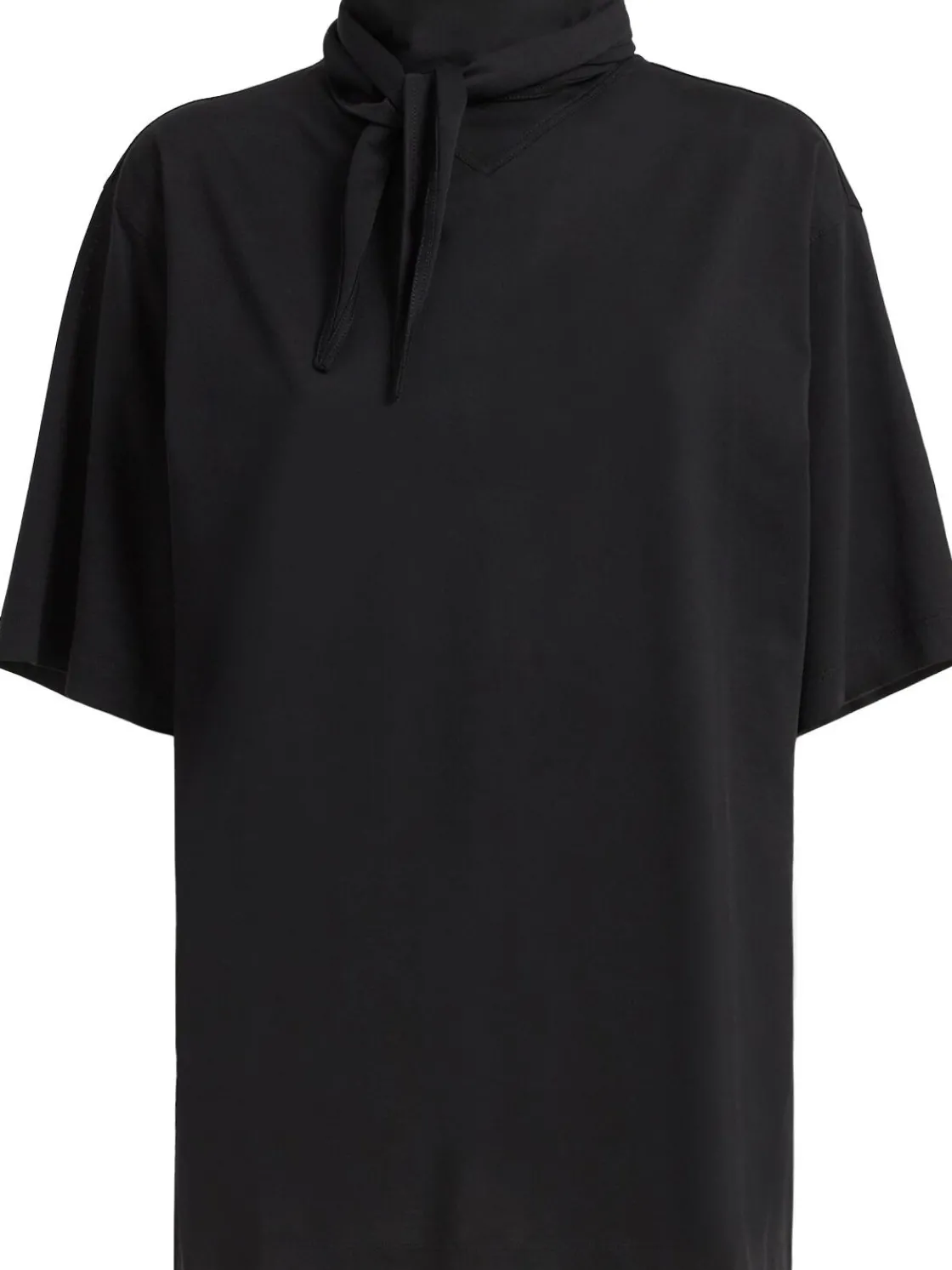 T-shirt w/ scarf