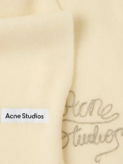 Vally embroidered logo scarf