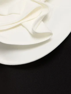 Vestito corto drappeggiato senza spallini