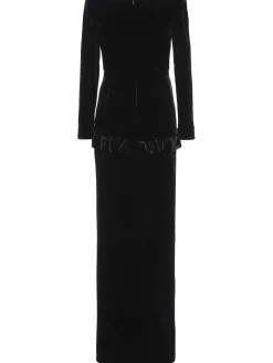 Vestito in velluto con spalle scoperte